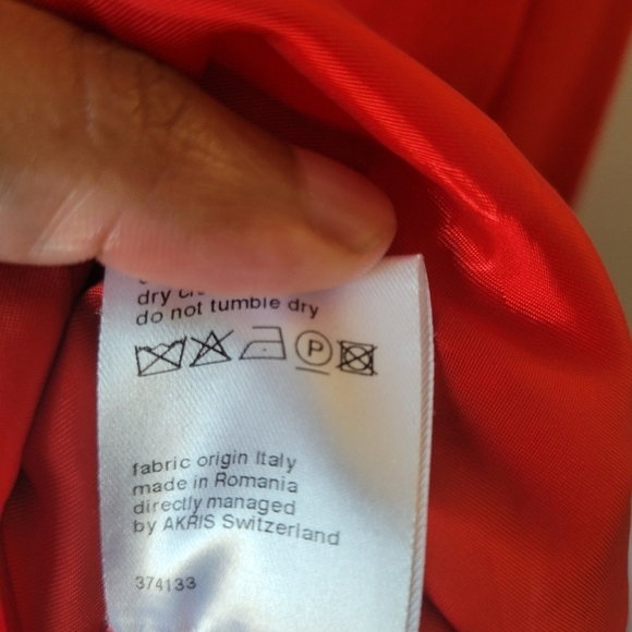 Akris Punto Red Fit And Flare Cocktail Dress. Size 6. - Picture 6 of 6